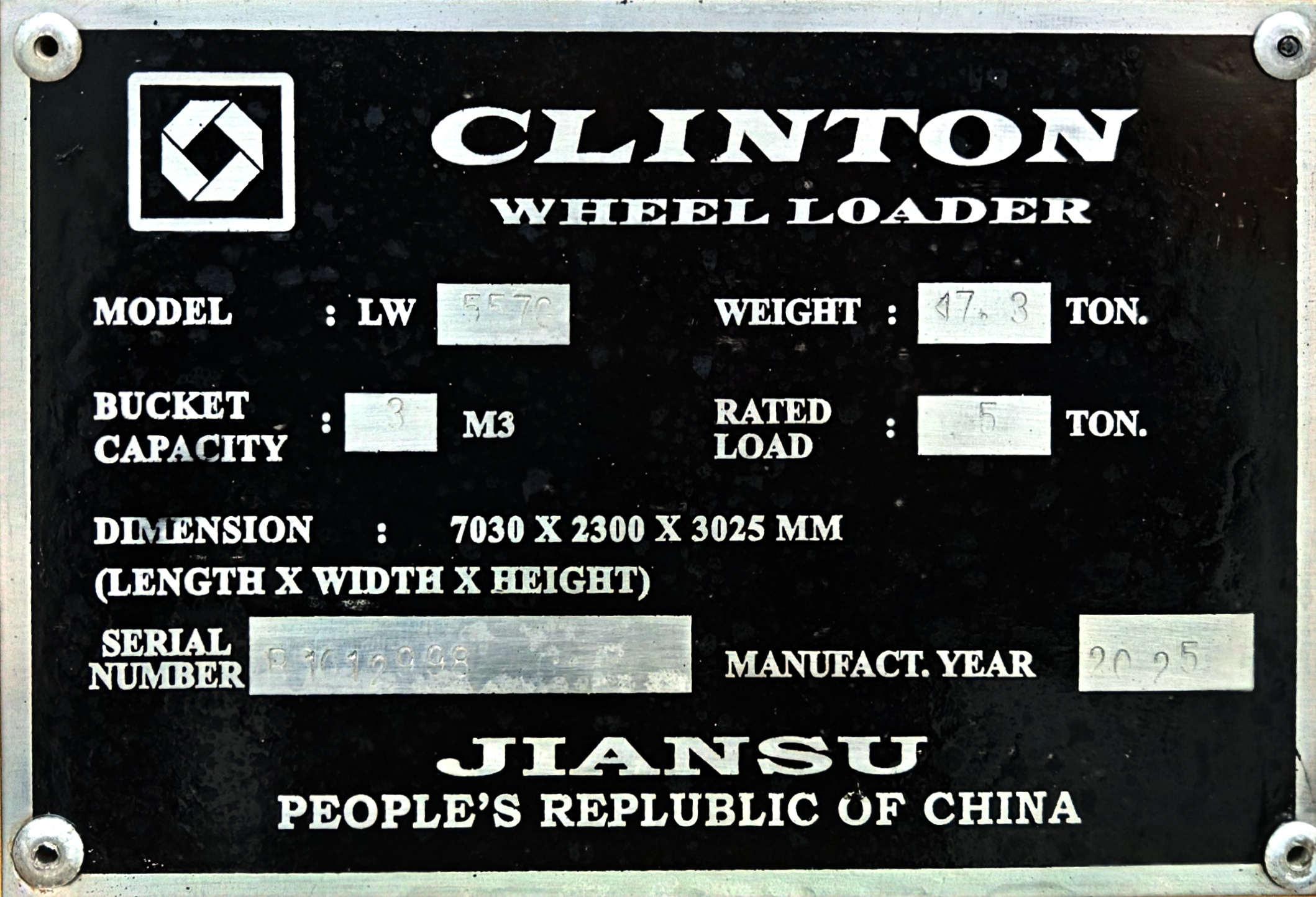CARGADOR FRONTAL CLINTON 557G - 2025 - Imagen 18