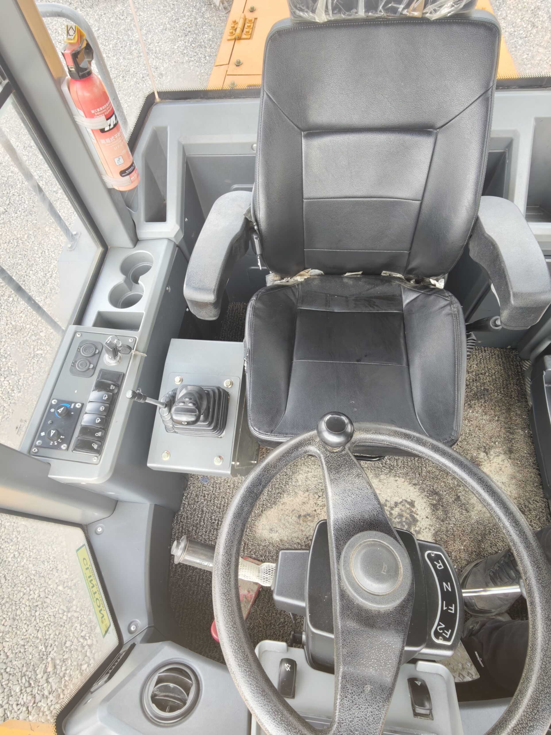 CARGADOR FRONTAL CLINTON 557G - 2025 - Imagen 12