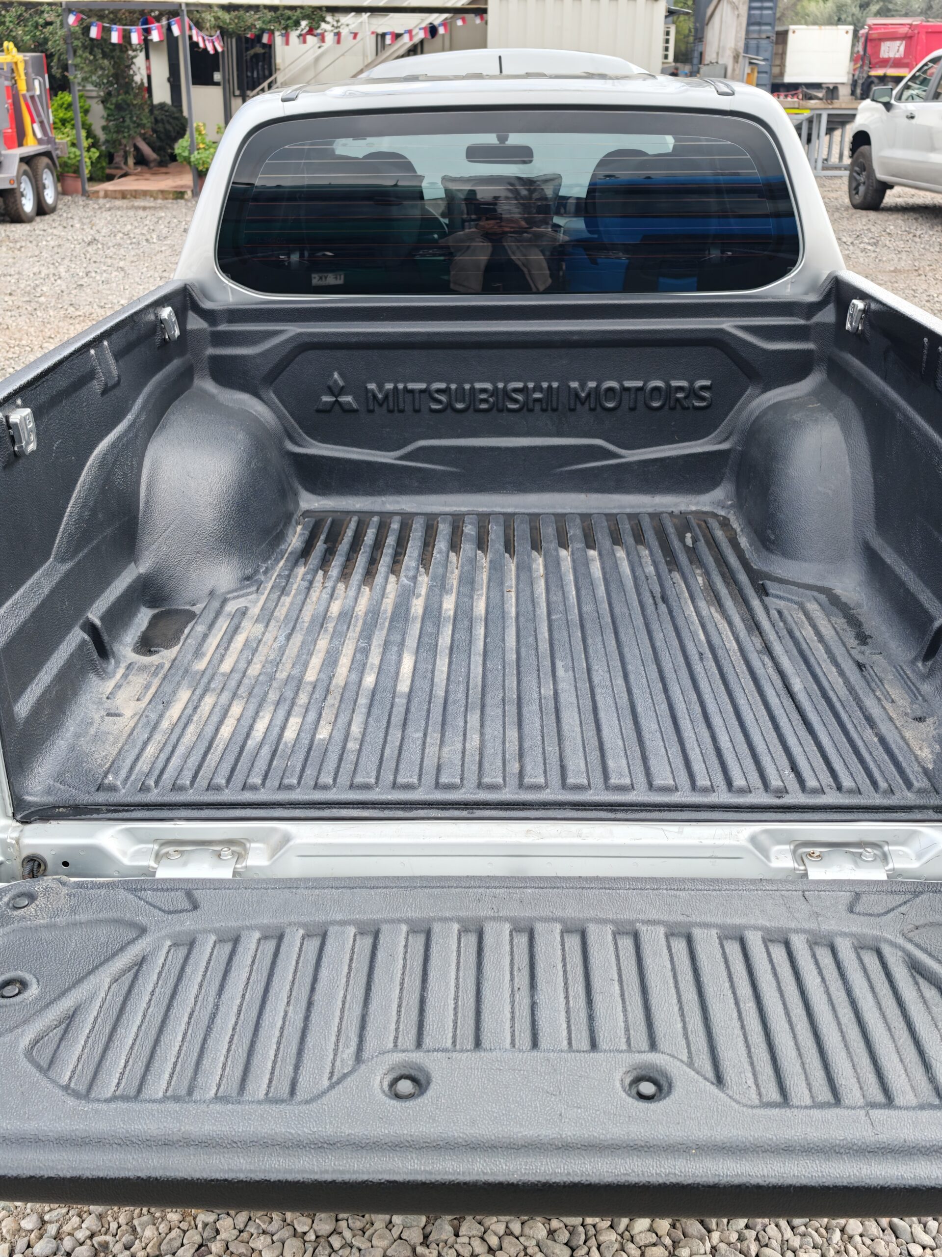 CAMIONETA MITSUBISHI L200 WORK CR - 2024 - Imagen 14