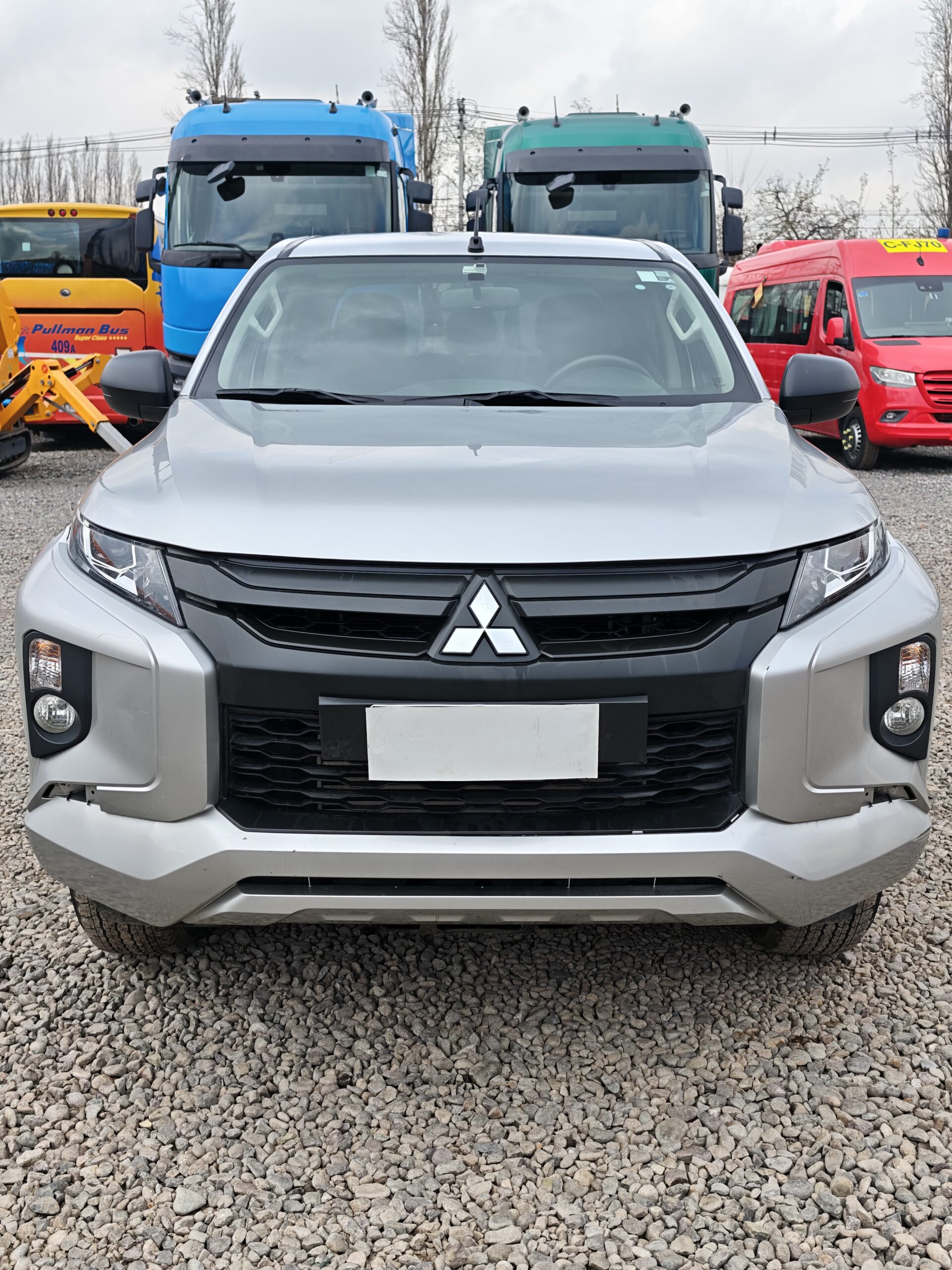 CAMIONETA MITSUBISHI L200 WORK CR - 2024 - Imagen 8