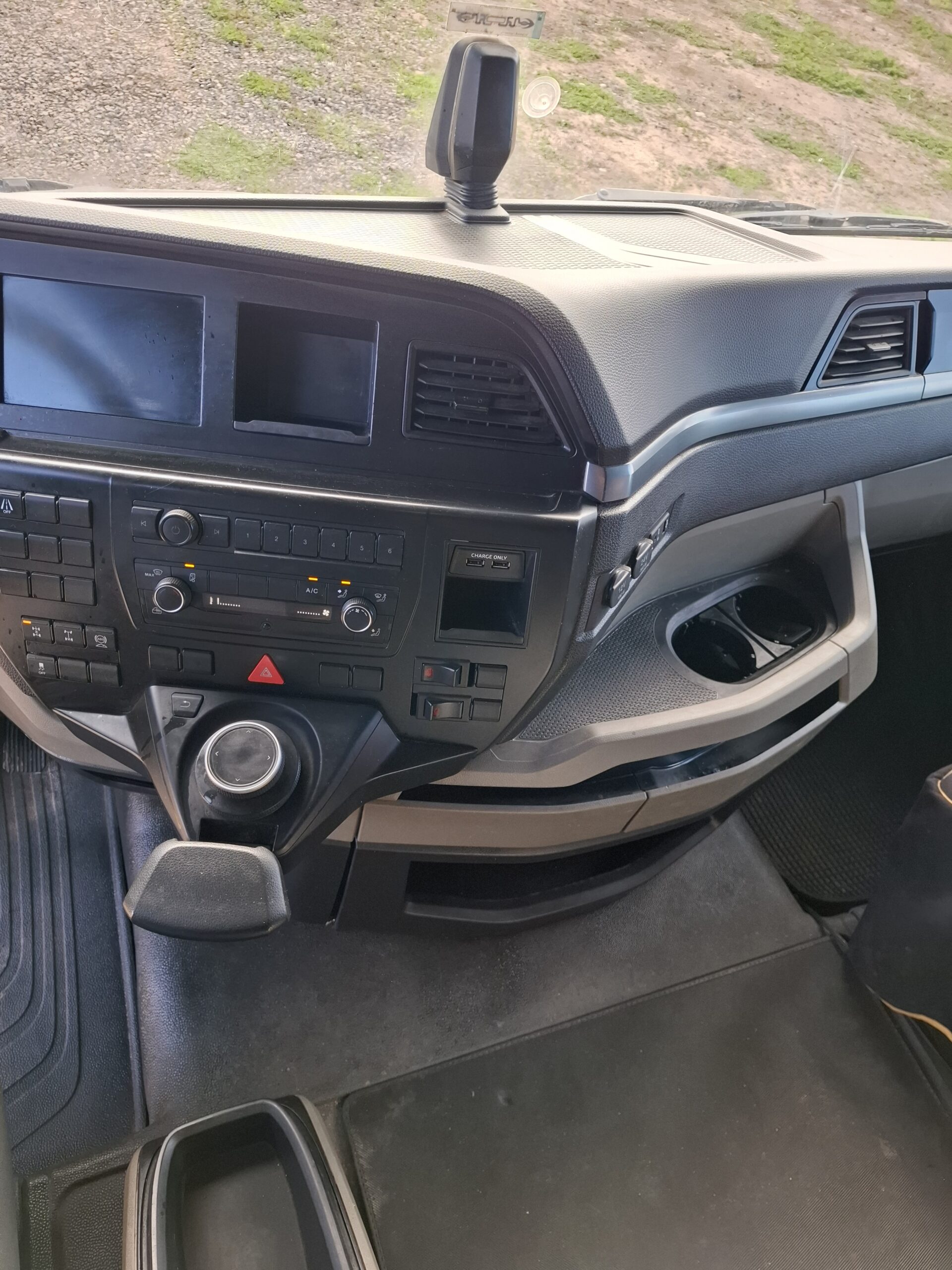 TRACTOCAMIÓN MAN TGX 26.480 - 2023 - Imagen 17
