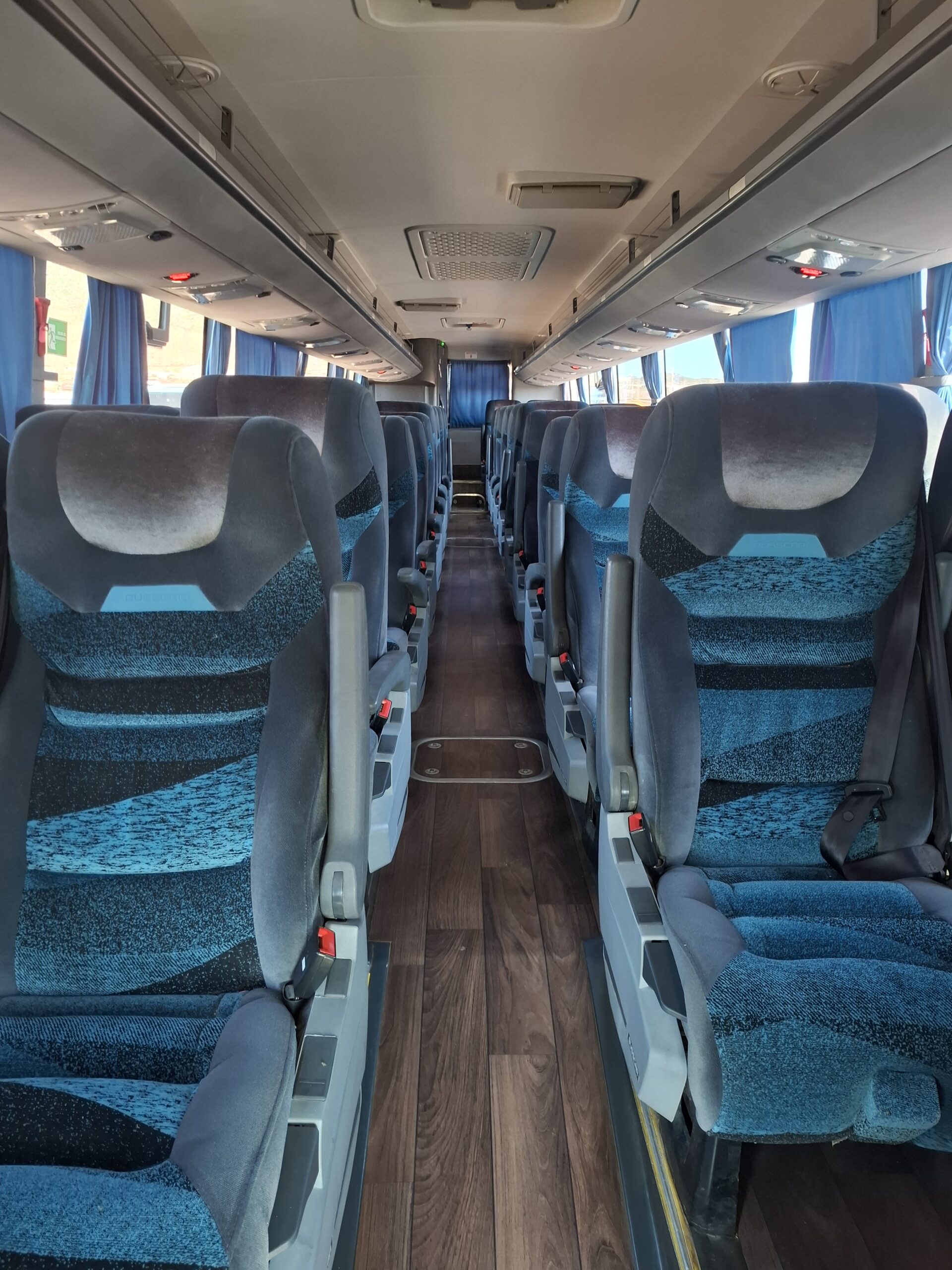 BUS SCANIA K410 CB - 2024 - Imagen 15