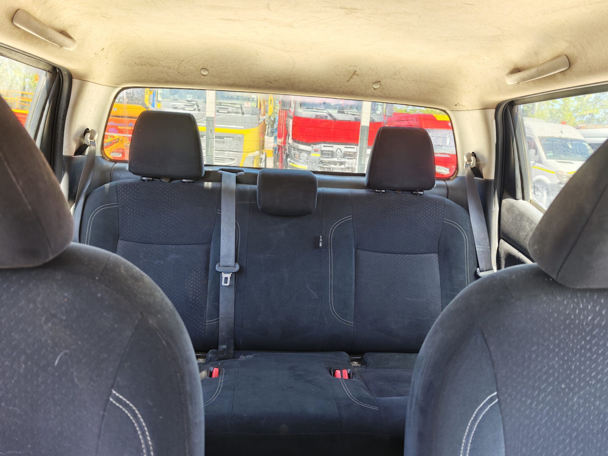 CAMIONETA NISSAN NP300 - 2019 - Imagen 14
